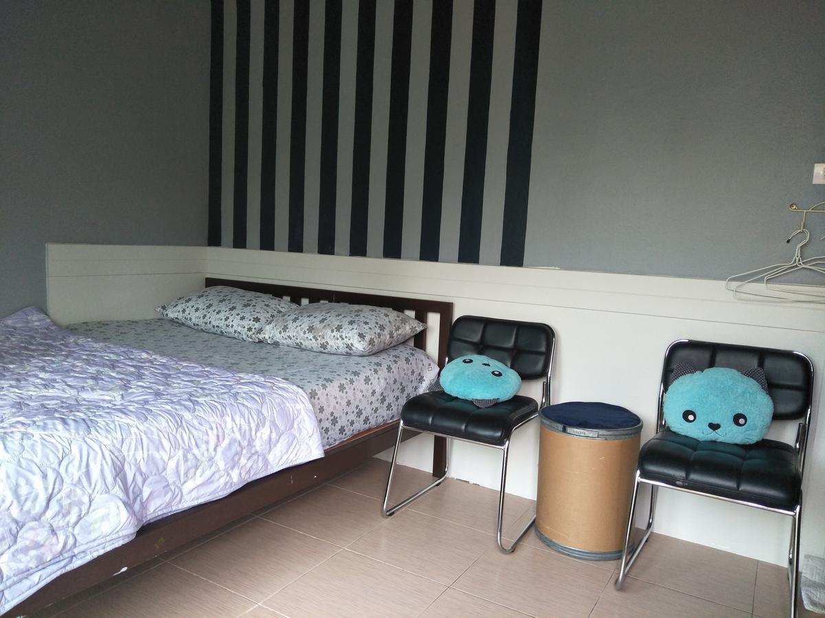Kimhouse Motel Bangkok Buitenkant foto