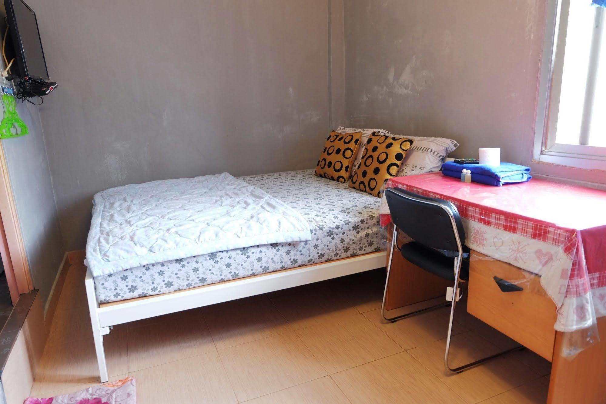 Kimhouse Motel Bangkok Buitenkant foto
