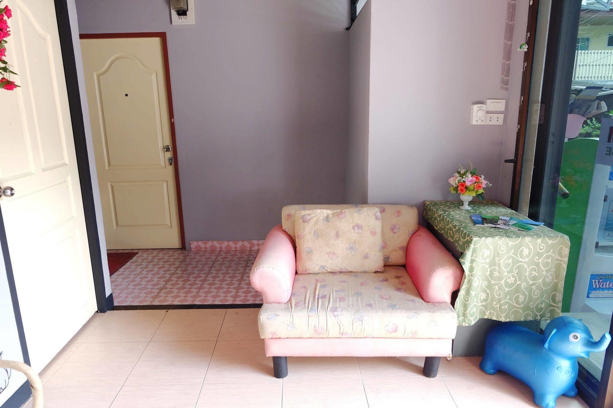 Kimhouse Motel Bangkok Buitenkant foto